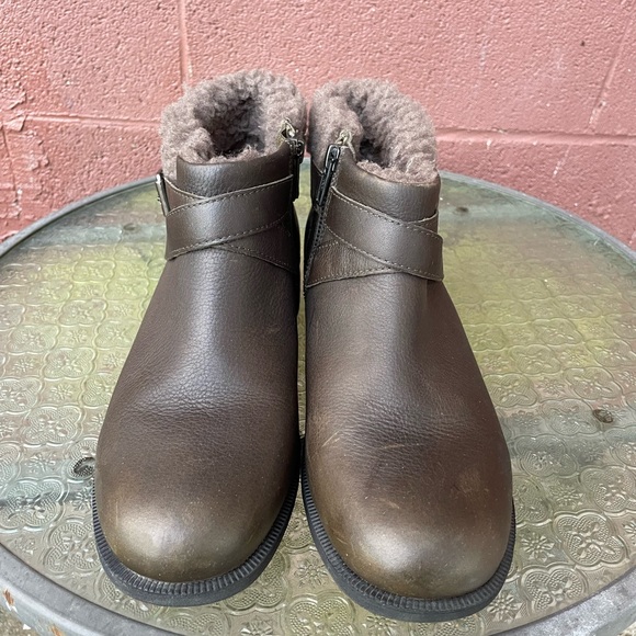 UGG Benson Boot II Waterproof Zip Ankle Boots Booties Size 8 - Picture 5 of 11